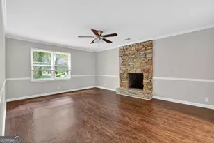 7127 Riverside Dr, Atlanta, GA 30328 - Photo 17