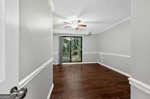 7127 Riverside Dr, Atlanta, GA 30328 - Photo 21