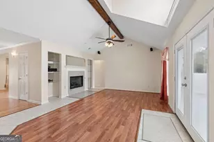 27 Darling St, Savannah, GA 31408 - Photo 7