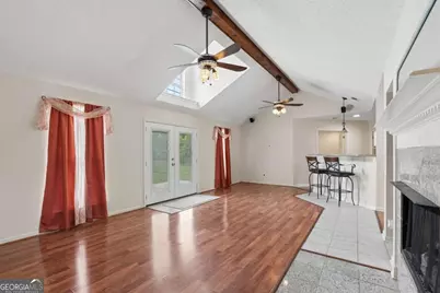 27 Darling Street, Savannah, GA 31408 - Photo 5