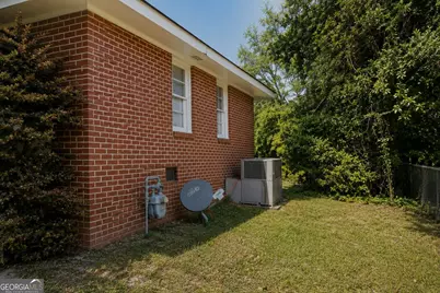 4370 Summerhill Drive, Macon, GA 31204 - Photo 3
