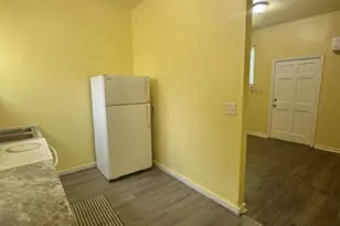 303 Carver Dr, Fort Valley, GA 31030 - Photo 9