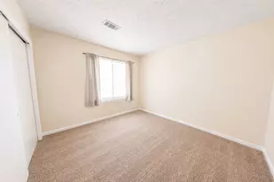 8579 Creekwood Way, Jonesboro, GA 30238 - Photo 11