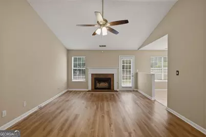 1014 Maple Leaf Ridge, Jonesboro, GA 30238 - Photo 3