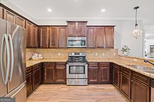 211 Burnham Ct, McDonough, GA 30252 - Photo 3