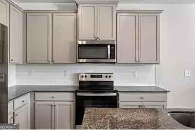 131 Regent Park, Hoschton, GA 30548 - Photo 7