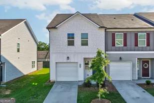131 Regent Pk, Hoschton, GA 30548 - Photo 1