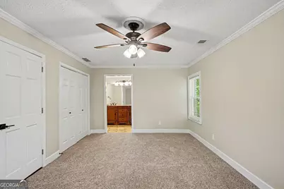 592 Henderson Road, Jonesboro, GA 30238 - Photo 17