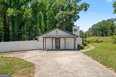 592 Henderson Road, Jonesboro, GA 30238 - Photo 29