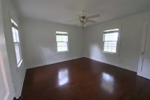 915 Cedar St, Metter, GA 30439 - Photo 17