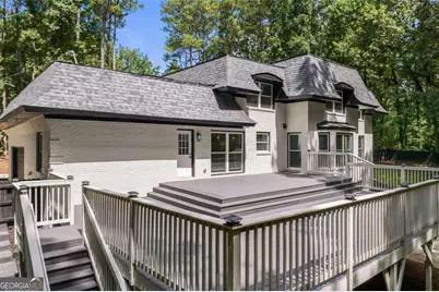 2023 Stoneleigh Drive, Stone Mountain, GA 30087 - Photo 47