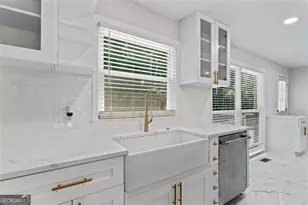 2023 Stoneleigh Dr, Stone Mountain, GA 30087 - Photo 11