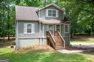 195 Pinewood Dr, Senoia, GA 30276 - Photo 1