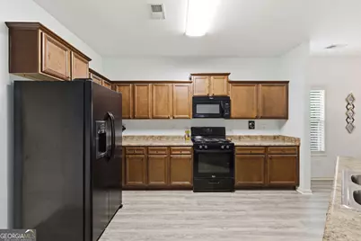 1048 Sutherland Drive, Winder, GA 30680 - Photo 15