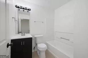 1324 Hollenbeck Ln, Riverdale, GA 30296 - Photo 17