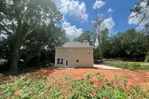 11 E Reynolds St, Newnan, GA 30263 - Photo 9