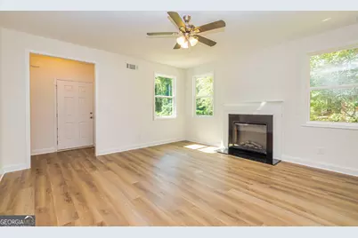 11 E Reynolds Street, Newnan, GA 30263 - Photo 13