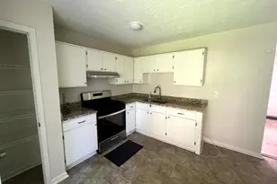 2306 Ramblewood Cir, Decatur, GA 30035 - Photo 7