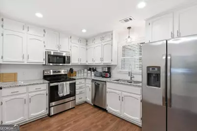 230 West Avenue #UNIT 5, Carrollton, GA 30117 - Photo 15