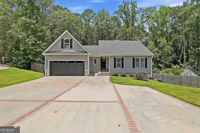 121 Churchill Court, Lagrange, GA 30241 - Photo 3