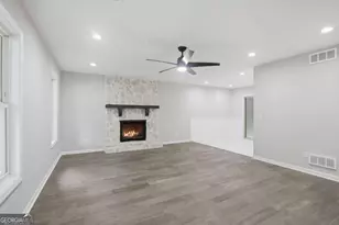 4517 Coopers Creek Cir SE, Smyrna, GA 30082 - Photo 11