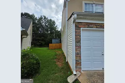 7590 Crimson Court, Jonesboro, GA 30236 - Photo 3