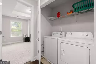 1372 Doublegate Dr, Atlanta, GA 30319 - Photo 59