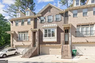 1372 Doublegate Dr, Atlanta, GA 30319 - Photo 5