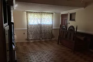 220 Ennis Rd, Barnesville, GA 30204 - Photo 45