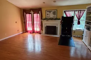 3493 Dunbar Ln, Suwanee, GA 30024 - Photo 3