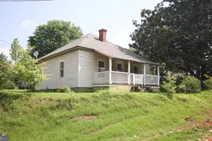 2818 Toms Creek Rd, Martin, GA 30557 - Photo 1