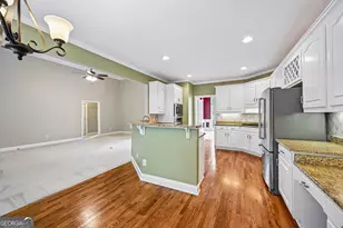3923 Springtree Ln, Hoschton, GA 30548 - Photo 17