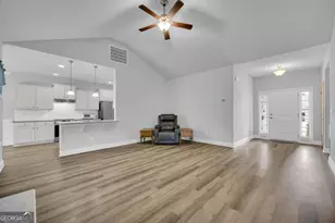 817 Hidden Hollow Cir, Commerce, GA 30529 - Photo 11