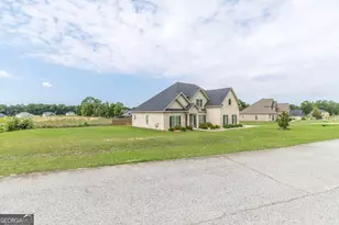 241 Lannington Dr, Lizella, GA 31052 - Photo 3