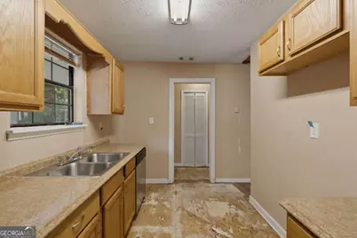 5900 Dart Drive, Lithonia, GA 30058 - Photo 9