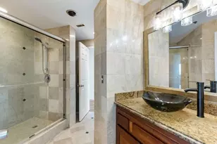 795 Hammond Dr, Atlanta, GA 30328 - Photo 9