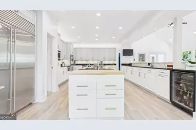 10 Quarry Lake Court, Atlanta, GA 30342 - Photo 21