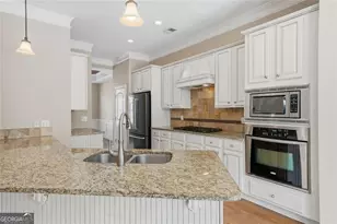 913 Telfair Close, Sandy Springs, GA 30350 - Photo 11