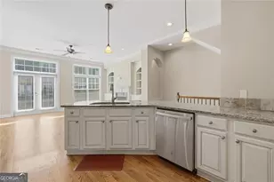 913 Telfair Close, Sandy Springs, GA 30350 - Photo 7