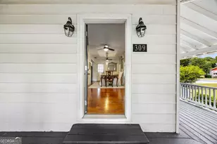 309 Mahan St, Saint Marys, GA 31558 - Photo 13