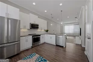 633 Broadview Pl, Atlanta, GA 30324 - Photo 9