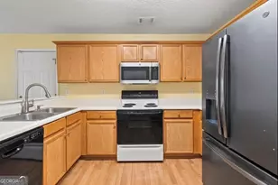 1401 Flanagan Mill Dr, Auburn, GA 30011 - Photo 5