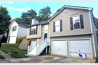 828 Tradd Court, Stone Mountain, GA 30087 - Photo 1