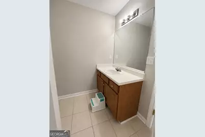 828 Tradd Court, Stone Mountain, GA 30087 - Photo 5