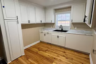 405 N Broughton St, Ailey, GA 30410 - Photo 11