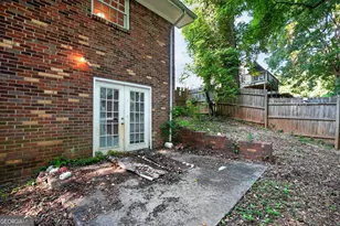 3279 Tulip Dr, Decatur, GA 30032 - Photo 9