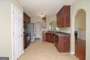 520 Arrie Dr, Byron, GA 31008 - Photo 9