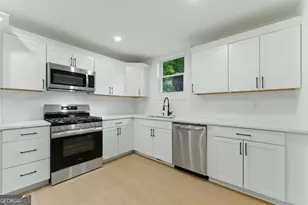 1576 Elixir Ave SW, Atlanta, GA 30314 - Photo 5