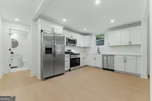 1576 Elixir Ave SW, Atlanta, GA 30314 - Photo 5