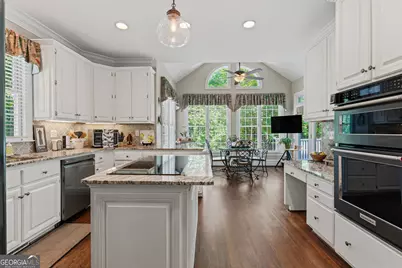 256 Westchester Drive, Griffin, GA 30223 - Photo 9